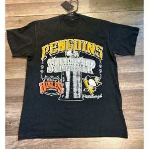 Vintage Pittsburgh Penquins Graphic Tshirt
